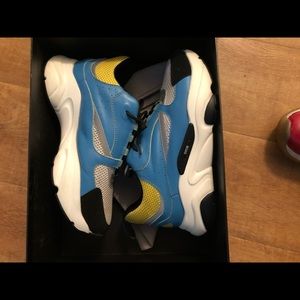 Dior men sneakers Blue,White,& Yellow